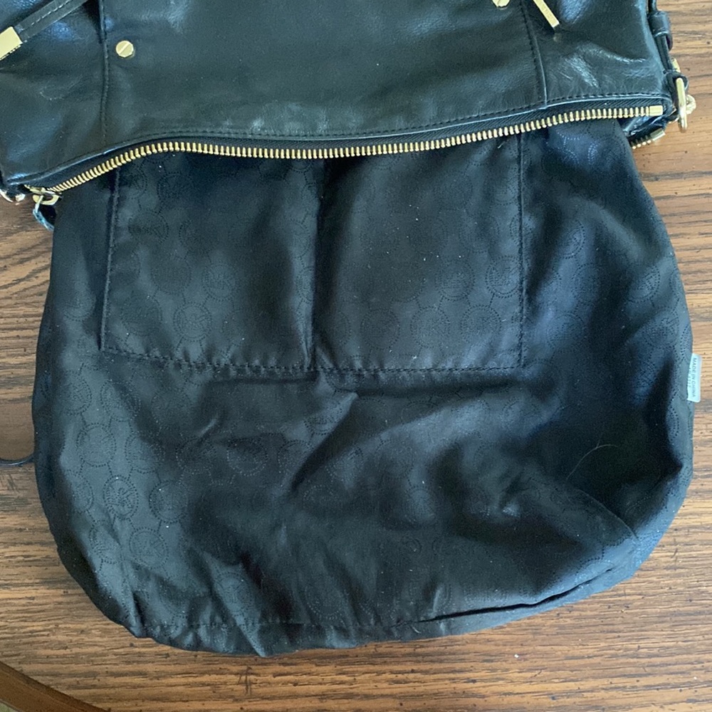 17:04  Michael Kors Bag - Picture 11 of 16